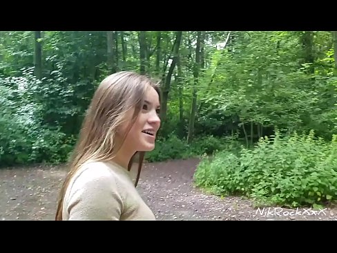 ❤️ I sugjerova Evelinës që të qihemi në një vend publik! Ajo tha po. Pastaj e qiva në byth dhe sperma në gojë. Pastaj ajo u inatos veten. Qyrje tek ne ❤